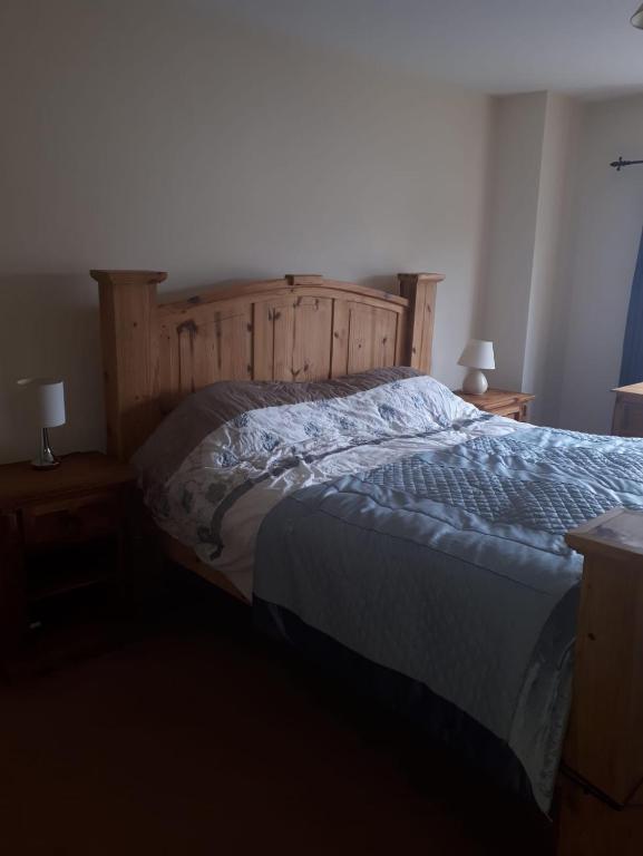 Postel nebo postele na pokoji v ubytování NO 9 The Willows, Ballinamore, Entire home