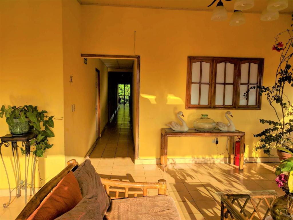 Istumisnurk majutusasutuses Hostal Doña Maria