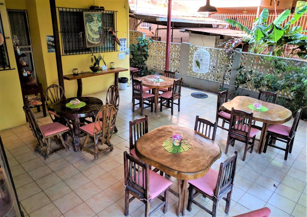 Restoran või mõni muu söögikoht majutusasutuses Hostal Doña Maria