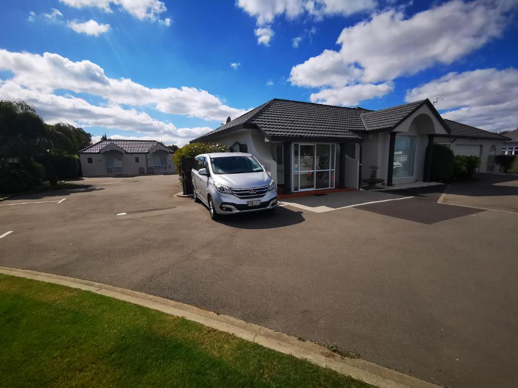 Airport Birches Motel - Resim 11