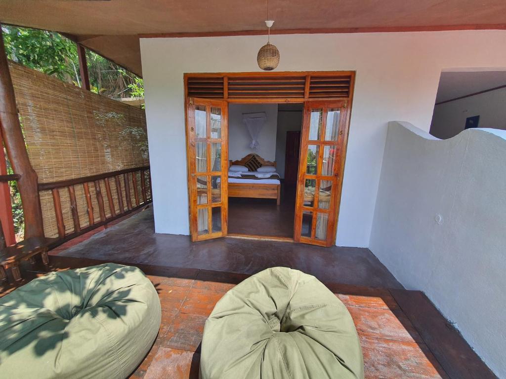 Ella Mount View Guest Inn - 4