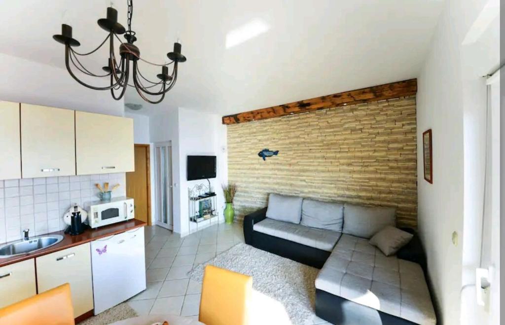 Kuchyňa alebo kuchynka v ubytovaní Apartment with sea view