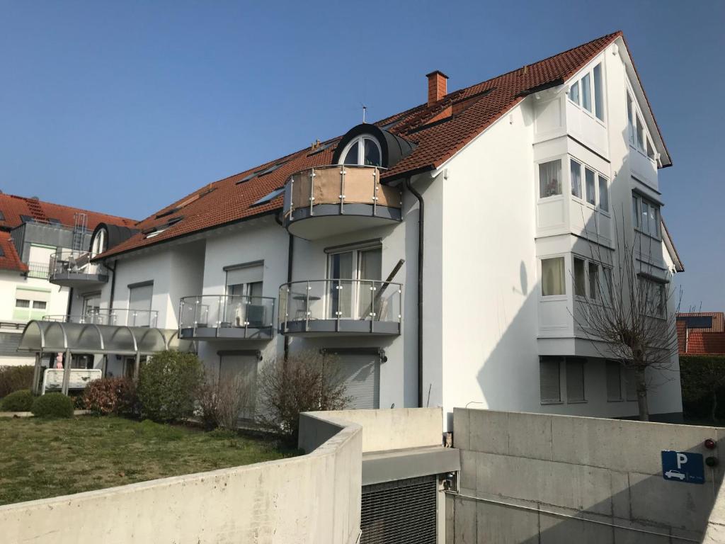 Fancy, EP Tickets über uns erhältlich - 11