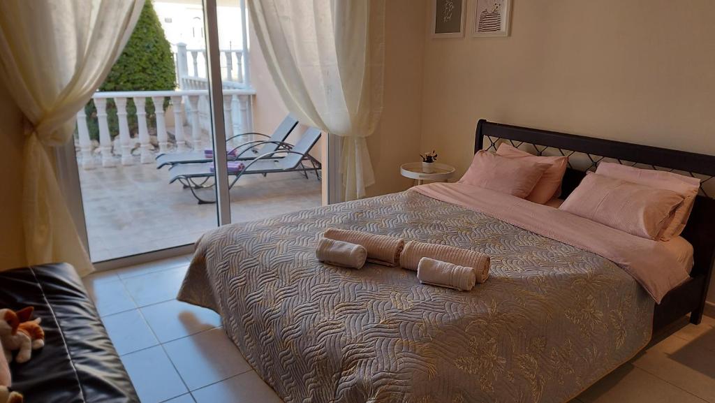 Nissi Golden Sands Holiday Apartment Free WiFi