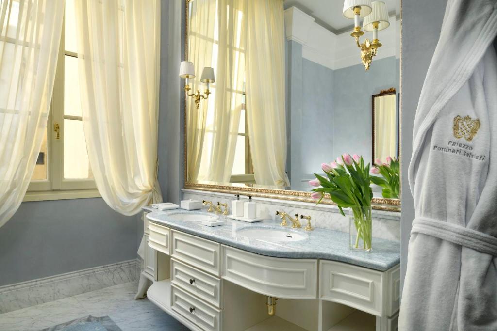 Palazzo Portinari Salviati Residenza D'Epoca - Resim 25