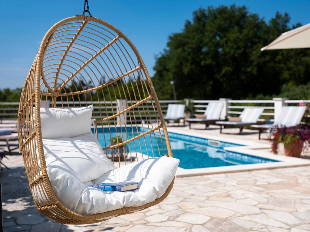 Swimmingpoolen hos eller tæt på Villa Natura