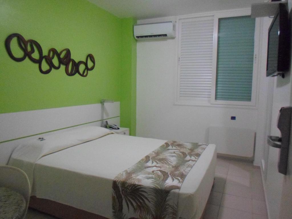  Coqueiros Express Hotel