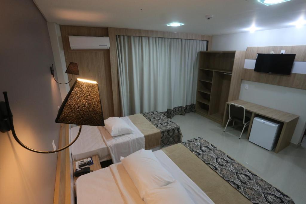  Hotel Plaza