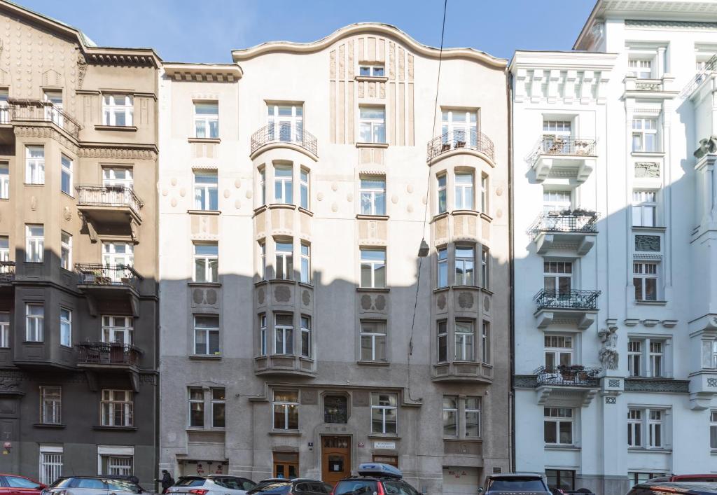 Budova, v ktorej sa apartmán nachádza
