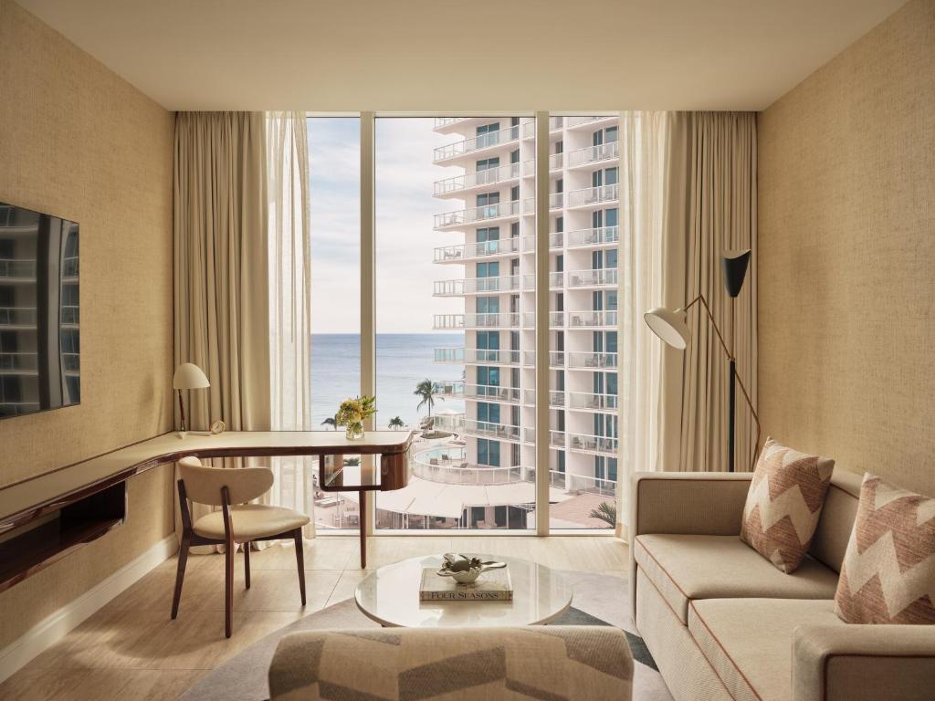 Four Seasons Hotel and Residences Fort Lauderdale - 