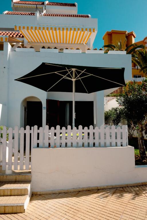 A balcony or terrace at Las Carabelas 8, next to the Sea and all Amenities