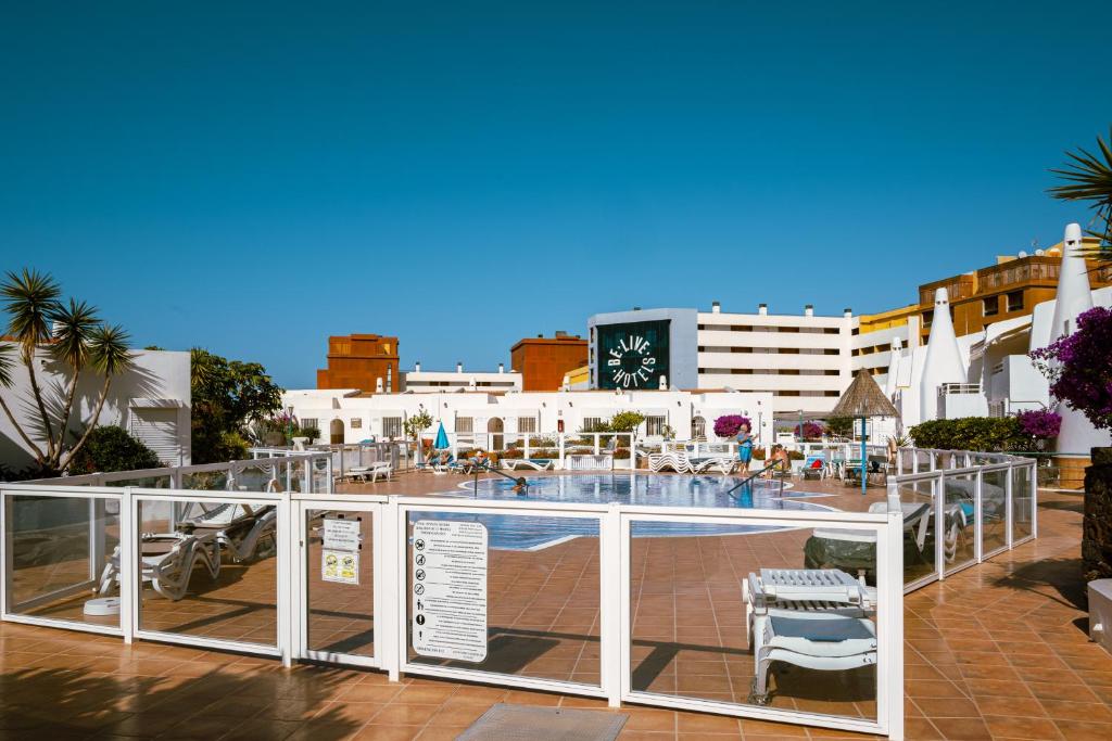 Las Carabelas 8, next to the Sea and all Amenities, Adeje ...