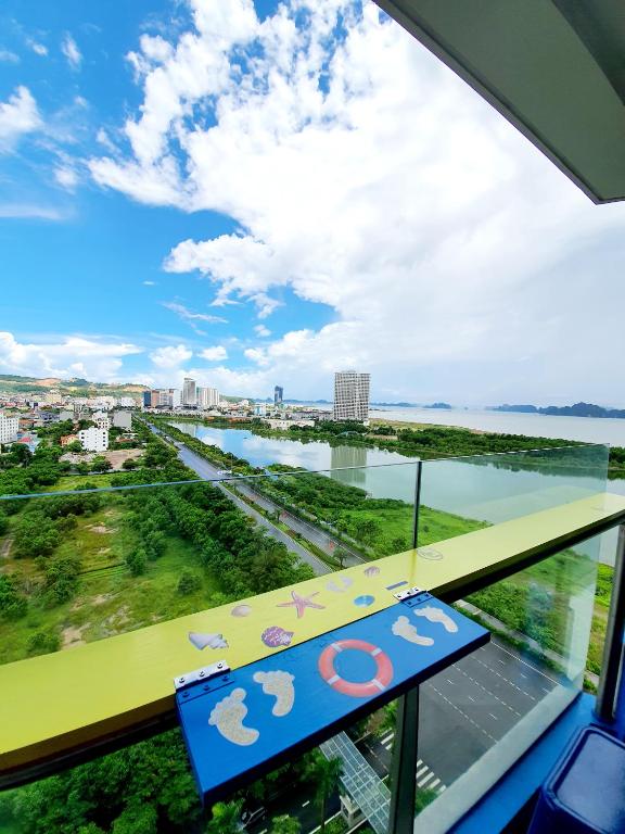 2 Bedroom Apt -Stunning Bay View - House of Flower