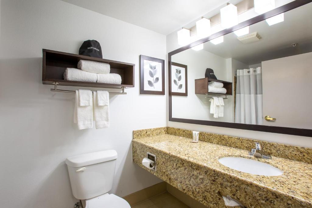 Country Inn & Suites by Radisson, Tucson City Center AZ photo