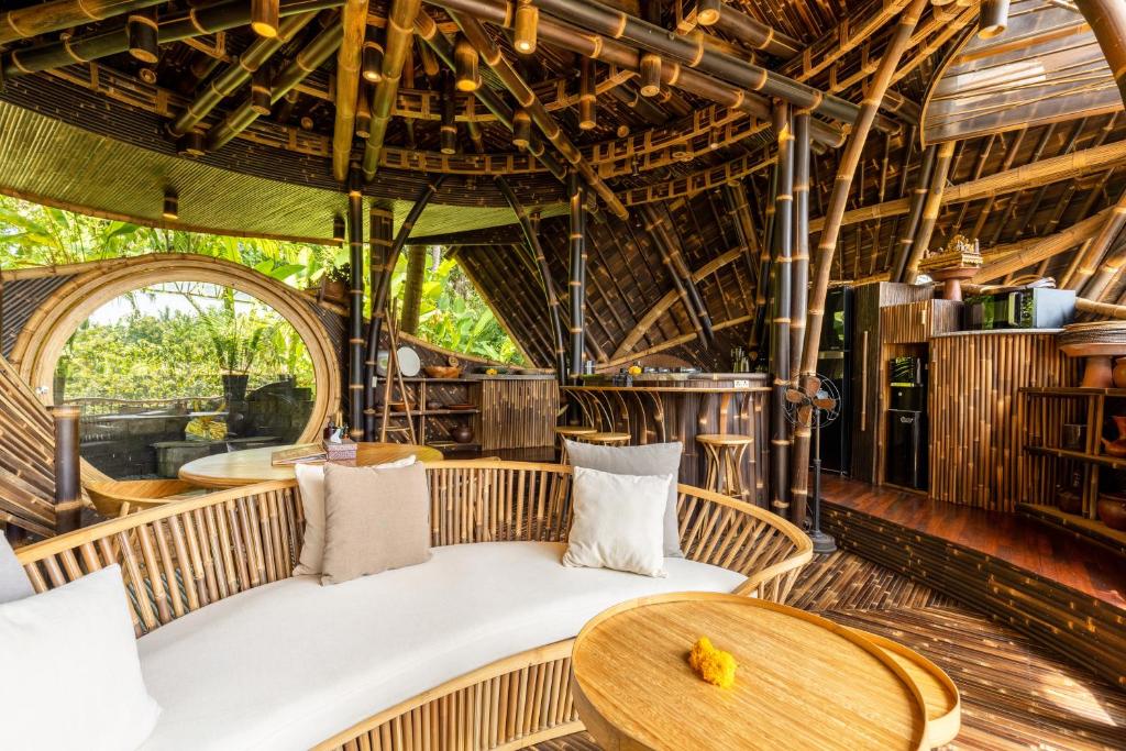 Fotografie z fotogalerie ubytování Eclipse House 4bds Eco Bamboo House Pool RiverView v destinaci Bringkit