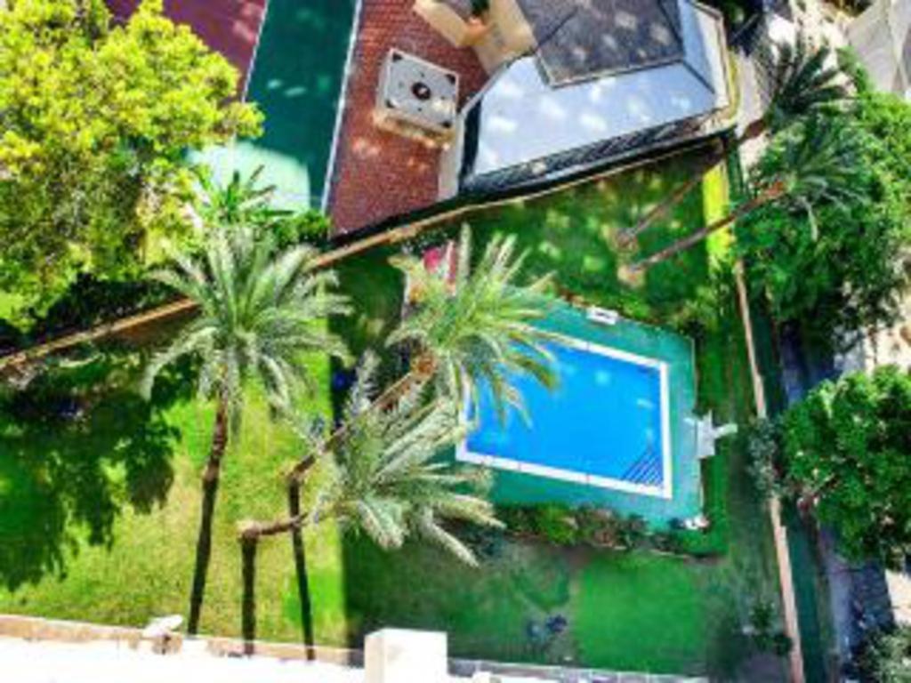 APT ALHAMBRA 3 HAB, ""2 con aire frio"" WIFFI, ZONA PLAYA de LEVANTE-PISCINA- parking Extra