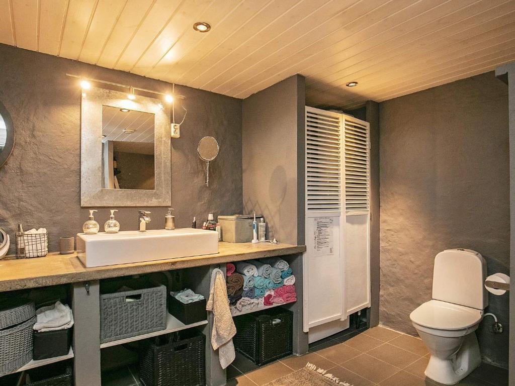 Koupelna v ubytování Holiday home Løkken CLXVI