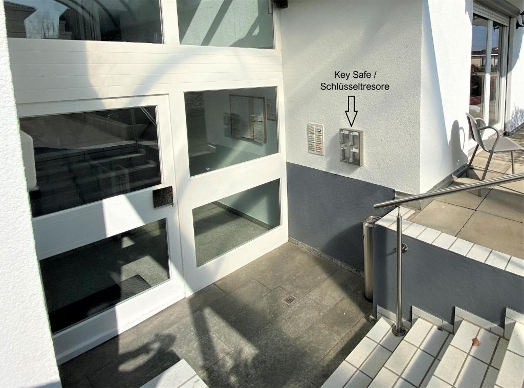 Fancy, EP Tickets über uns erhältlich - 15