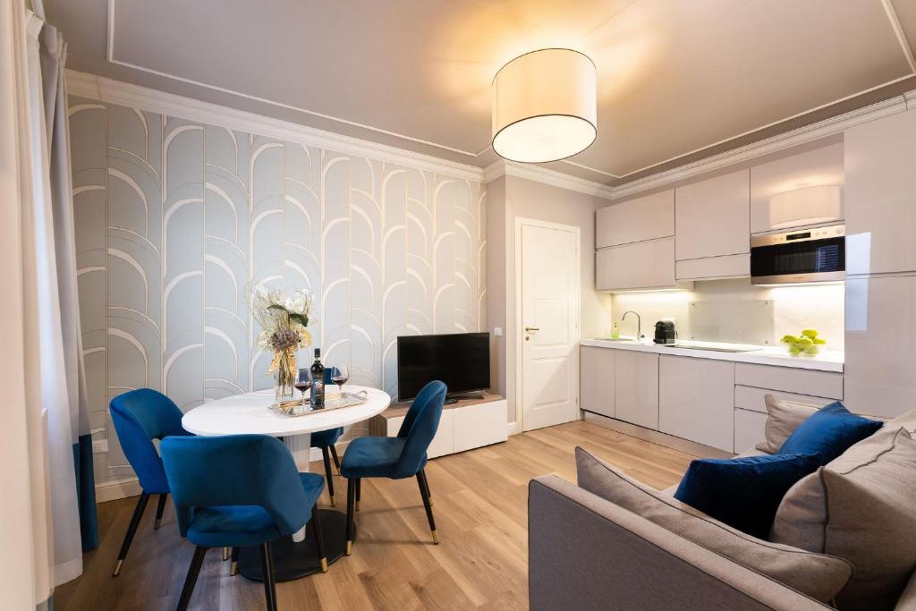 O bucătărie sau chicinetă la San Pier Maggiore Suite