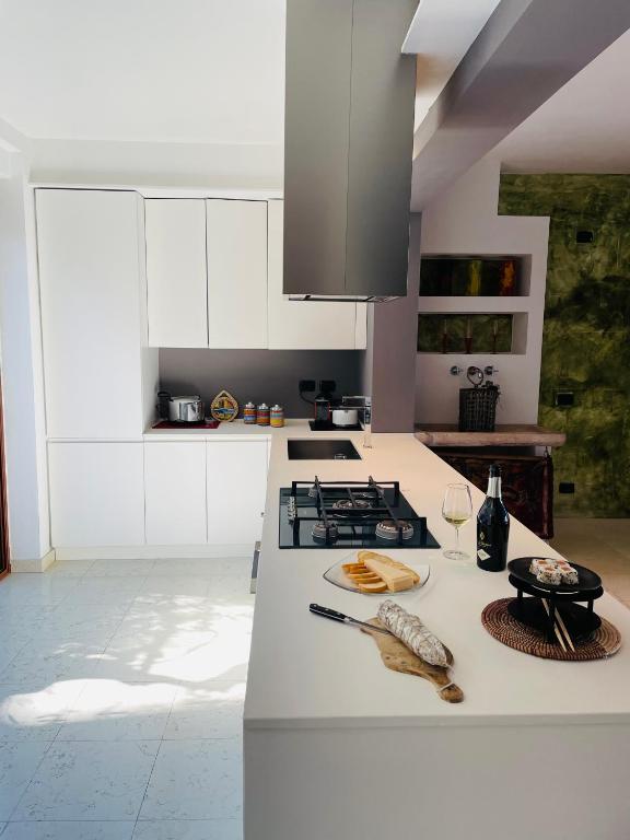 Kuchyň nebo kuchyňský kout v ubytování XIO HOME
