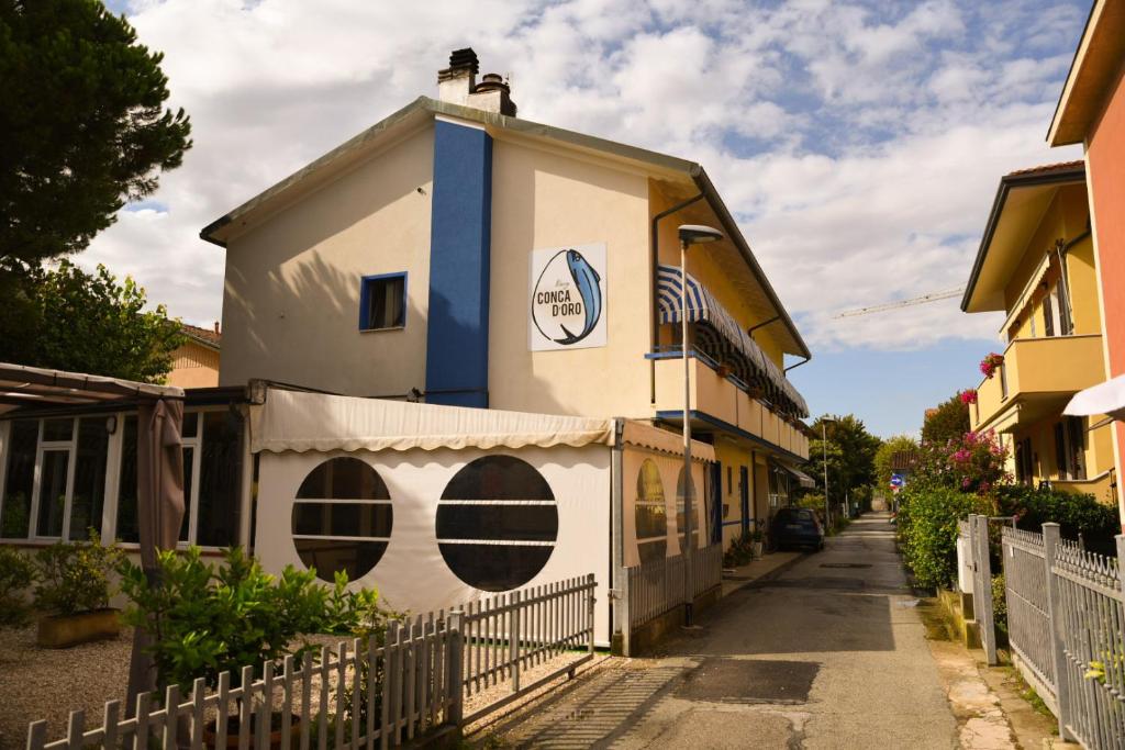 Budova, kde se hotel nachází