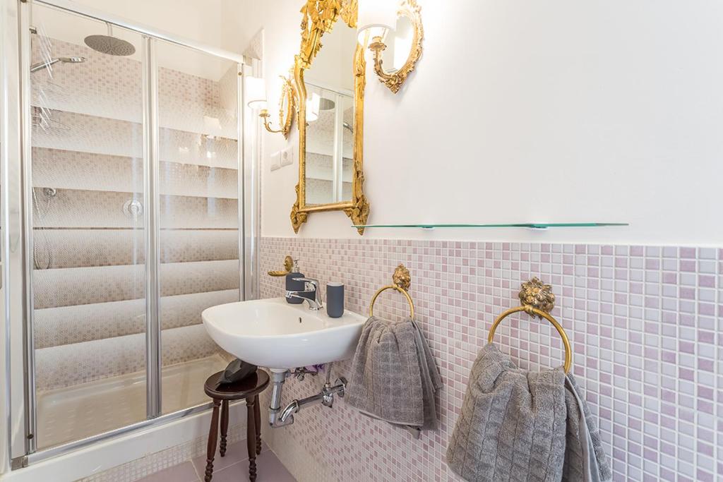 A bathroom at Sora Menica Twin