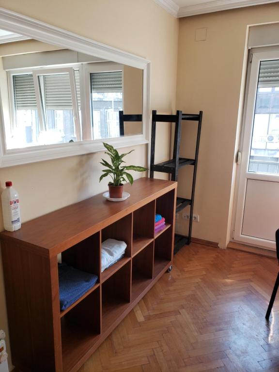 Private cozy room 2 with shared kitchen in appartment - Resim 2