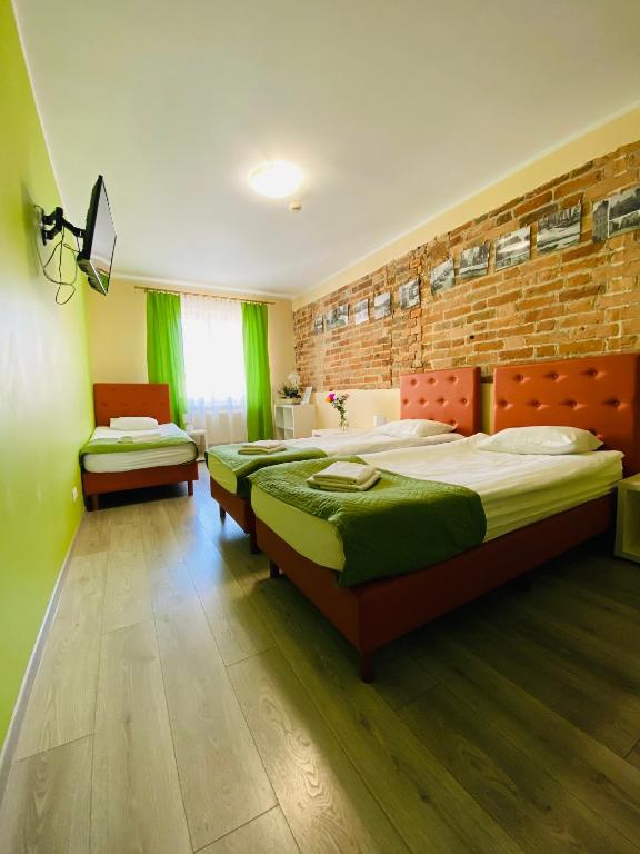 Hostel Freedom - Habitación Triple Con Baño
