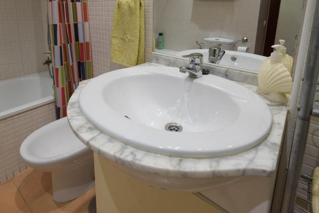 Un baño de Estudio La Colina
