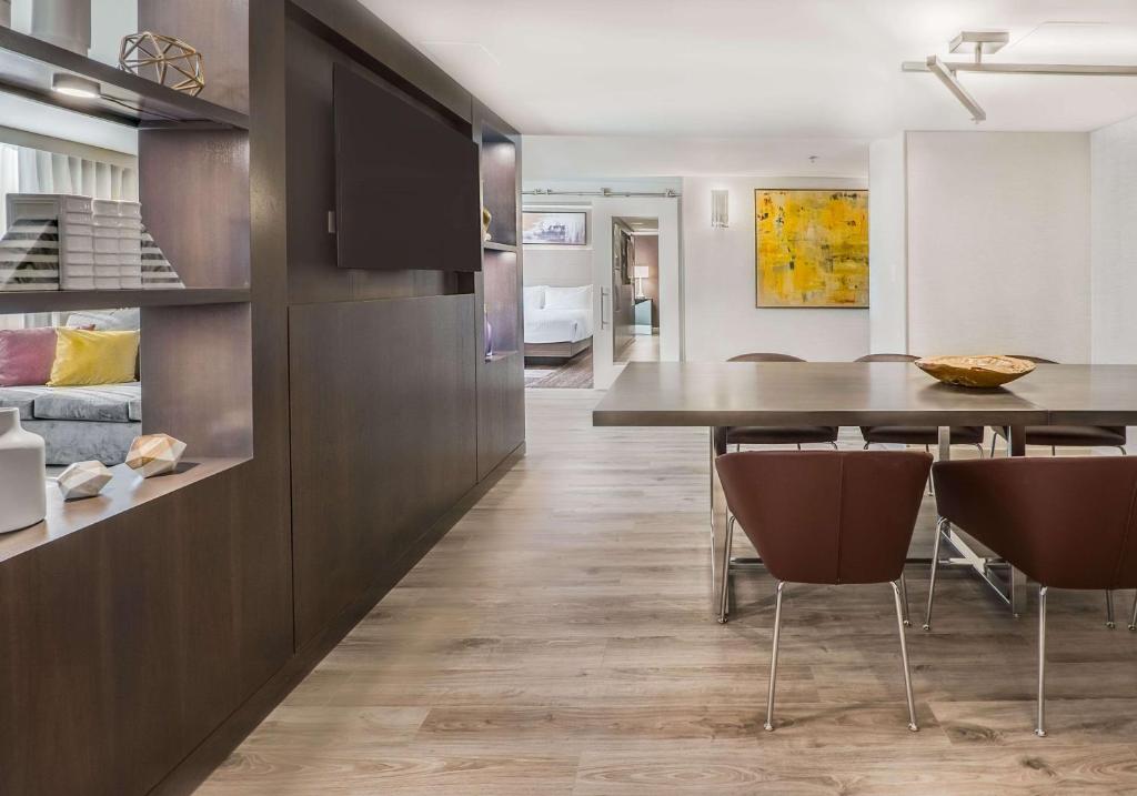 Sonesta Denver Downtown photo
