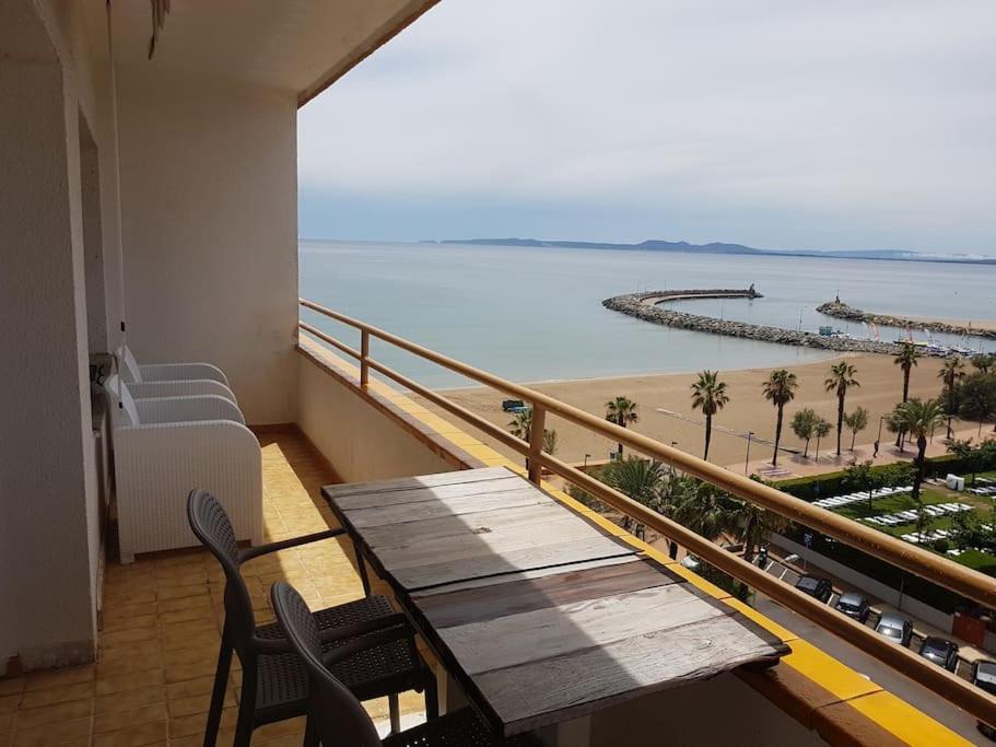 Beautiful apartment in front of beach, pool, view - Two-Bedroom Apartment