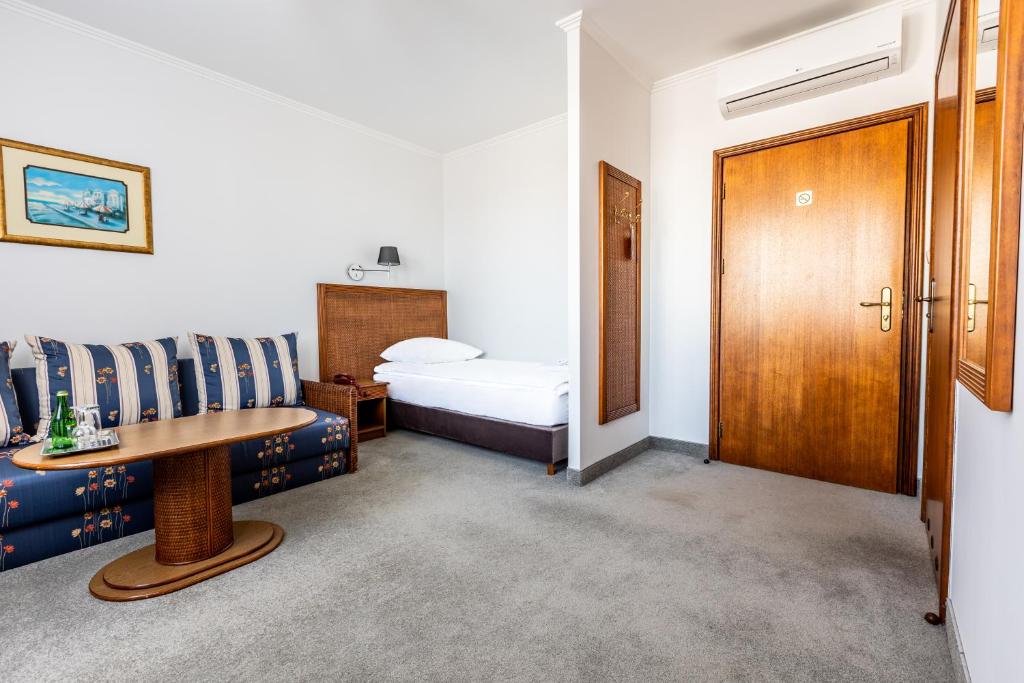 Hotel Pod Złotą Różą - 16