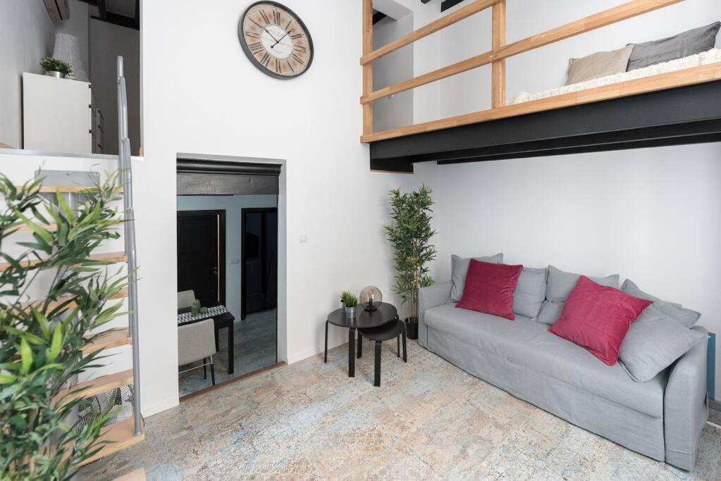 Posezení v ubytování Loft en el corazón de palma cerca de la catedral