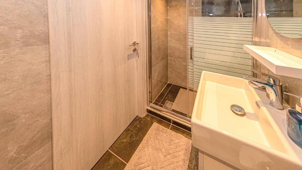 Kúpeľňa v ubytovaní A unique loft studio