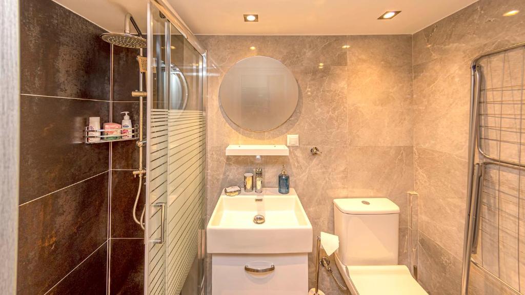 Kúpeľňa v ubytovaní A unique loft studio