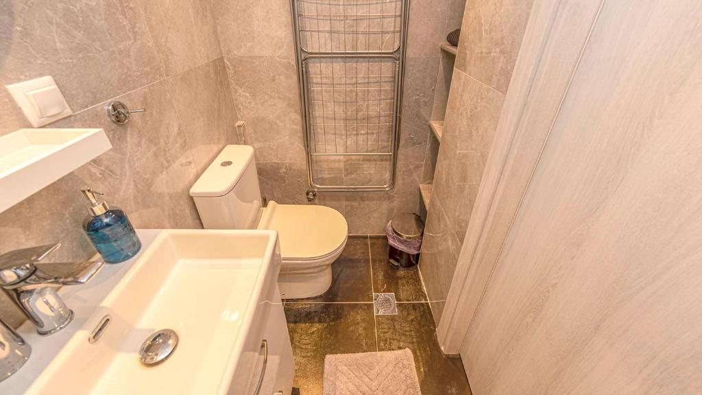 Kúpeľňa v ubytovaní A unique loft studio
