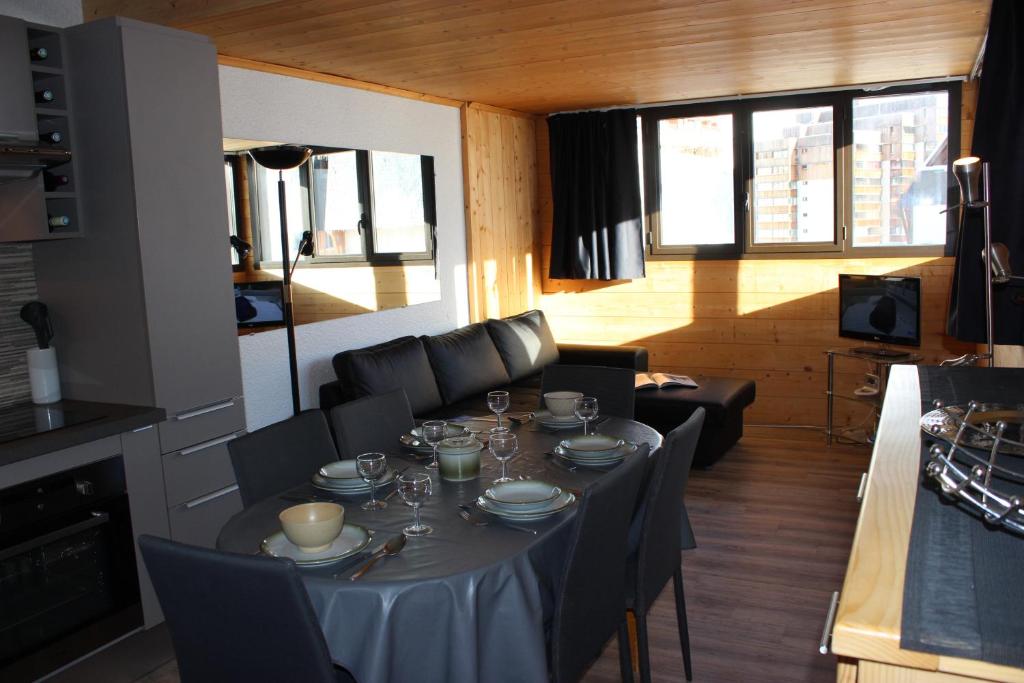Kuchyň nebo kuchyňský kout v ubytování Trois Vallées Appartements VTI