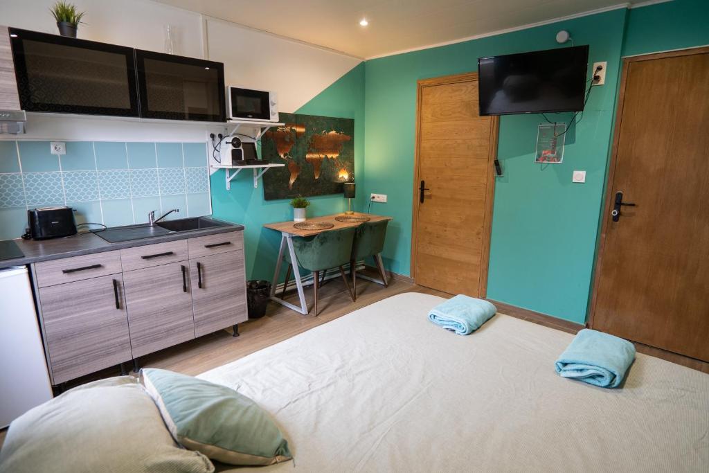 Capstay Color Valenciennes & Netflix - Estudio