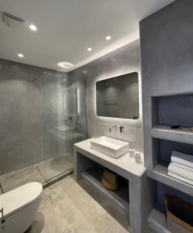 Kúpeľňa v ubytovaní Quattro Venti Suites Mykonos