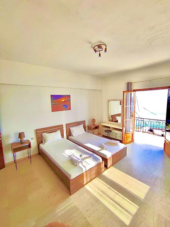 Akrogiali Apartments - Wohnung Mit Zwei Schlafzimmern Mit Meerblick