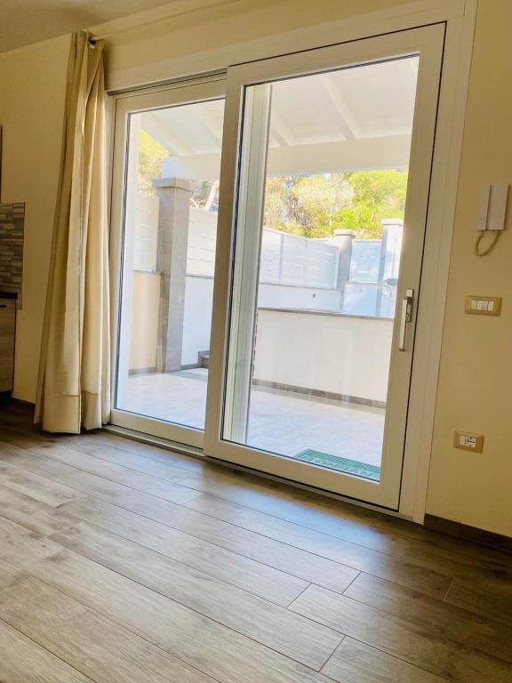 Nuova Residenza 7 Pini a Porto Pino - Ampio Appartamento
