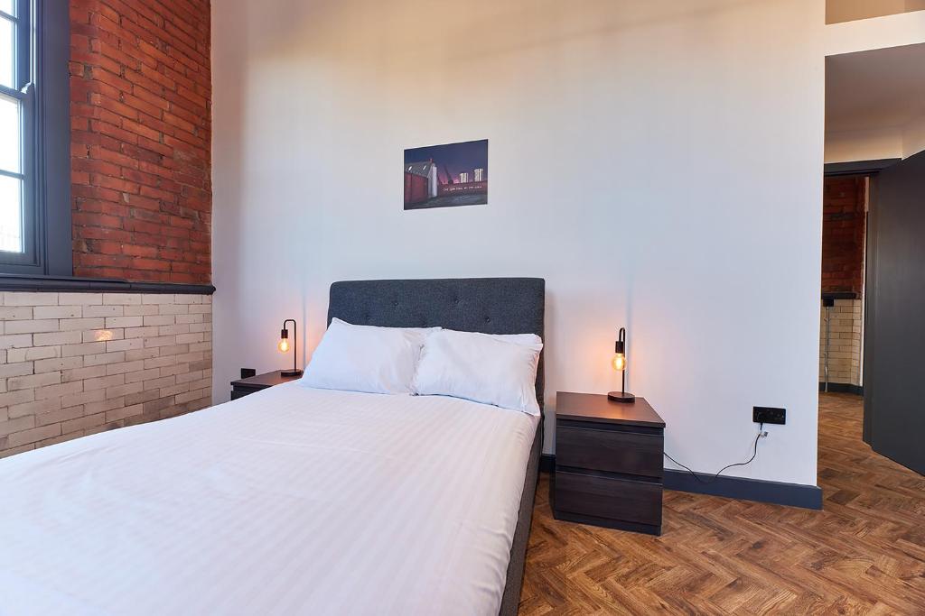 Postel nebo postele na pokoji v ubytování No 3 at Simpson Street Apartments Sunderland