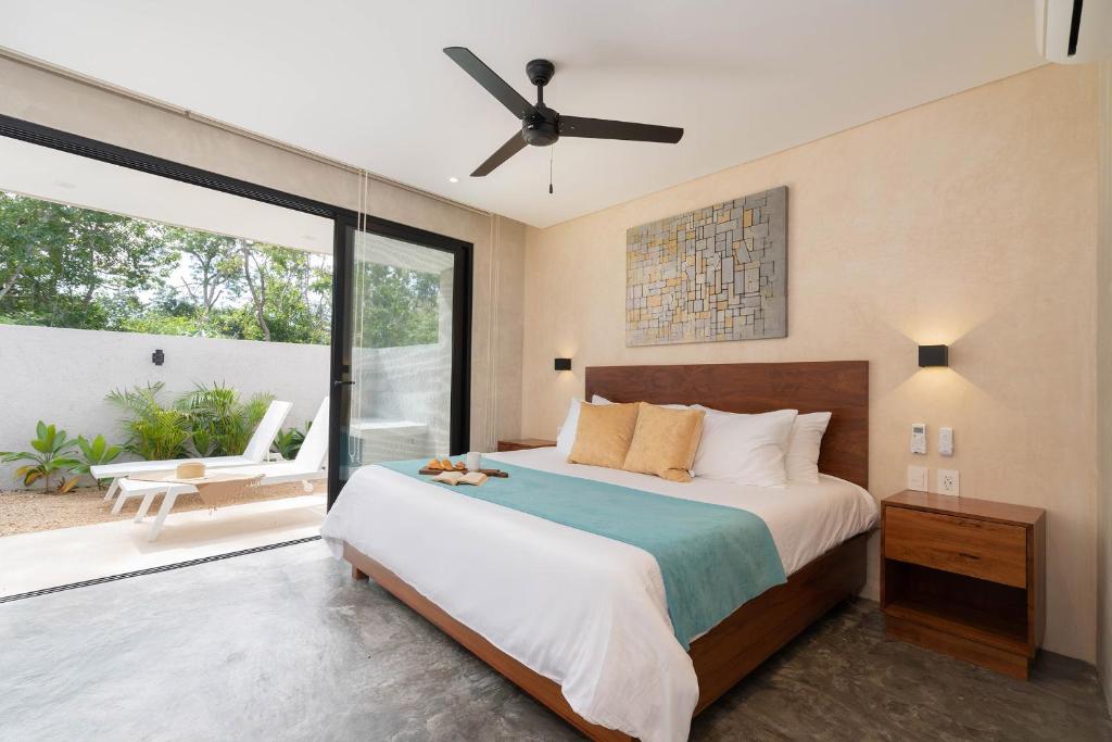 Suites at TreeTops Tulum - 国王套房与私人游泳池和花园