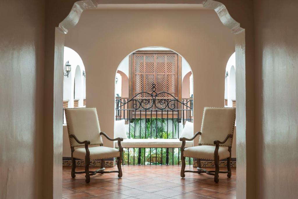 Posezení v ubytování Casa Faena Miami Beach