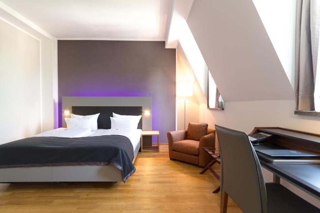 Qube Hotel Bergheim - Resim 37