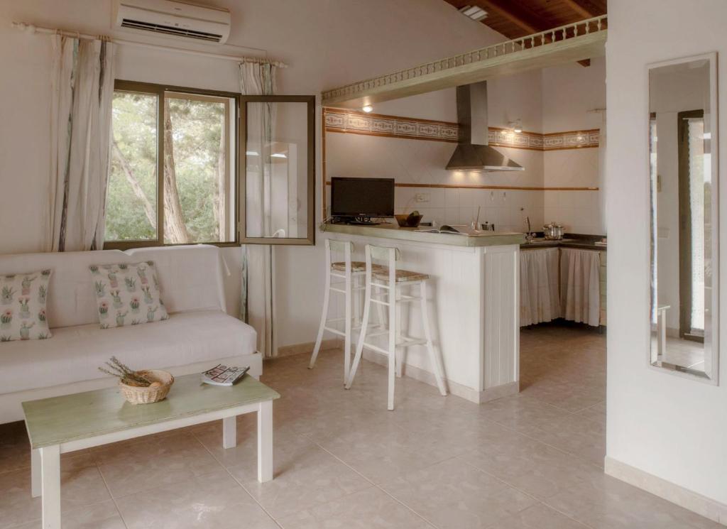 Kuchyň nebo kuchyňský kout v ubytování Viviendas Ferrer - Formentera Break
