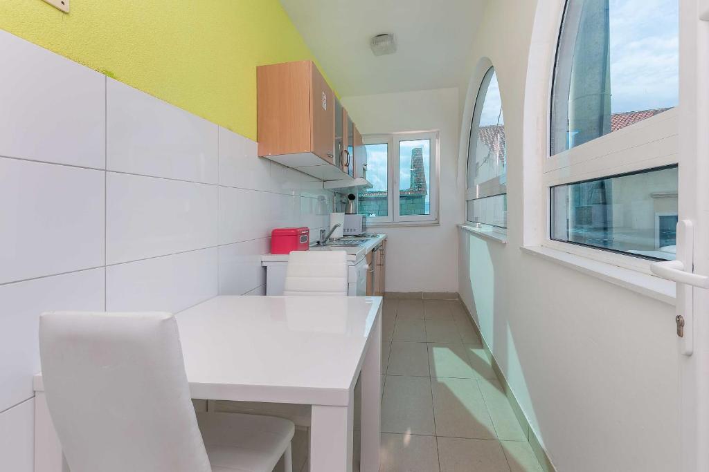 Apartments Road star - Studio Met Terras