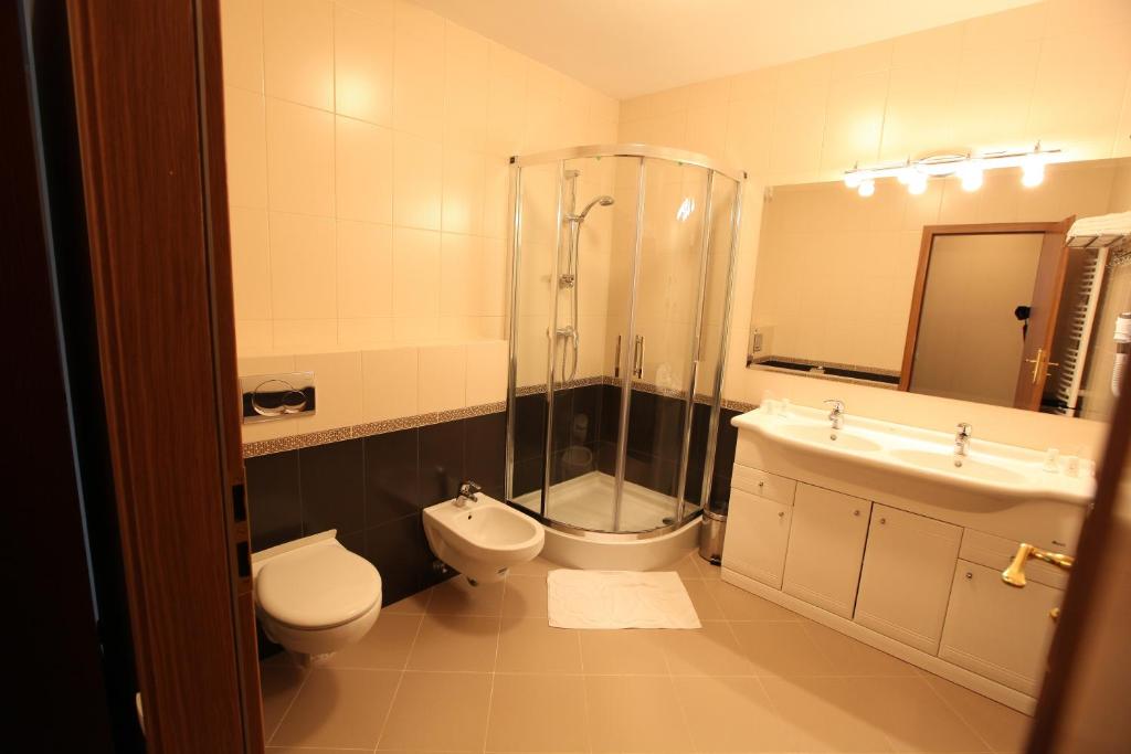 Koupelna v ubytování Hotel Janusz
