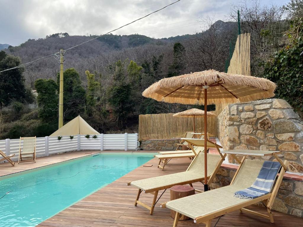Nespecifikovaný výhled na hory nebo výhled na hory při pohledu z bed and breakfast