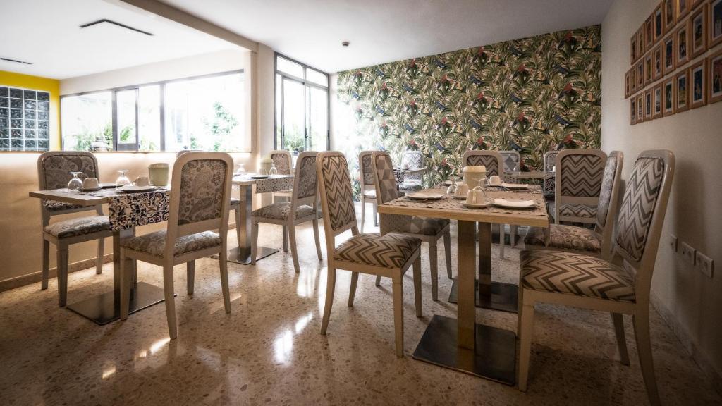 Hotel Plaza Santa Lucía, Seville – Harga Terkini 2023